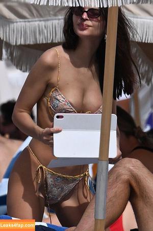 Emily Ratajkowski photo #4772