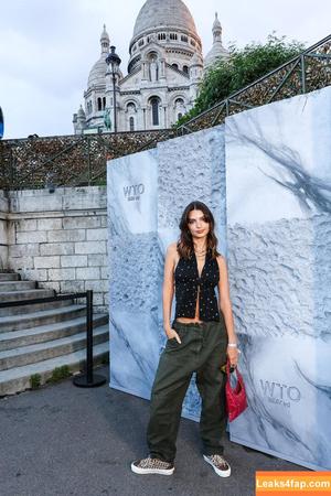 Emily Ratajkowski photo #4838