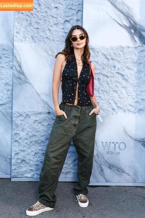 Emily Ratajkowski photo #4841