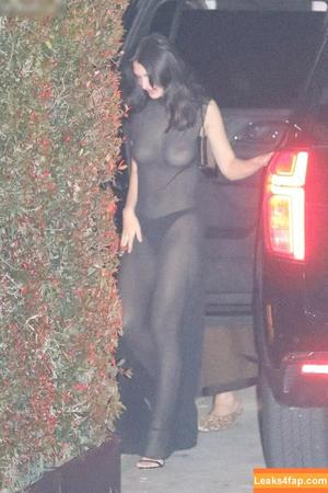 Emily Ratajkowski photo #4863