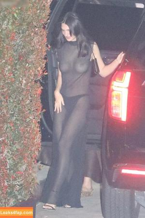 Emily Ratajkowski photo #4864