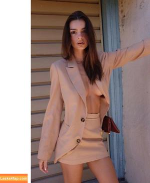 Emily Ratajkowski photo #4983