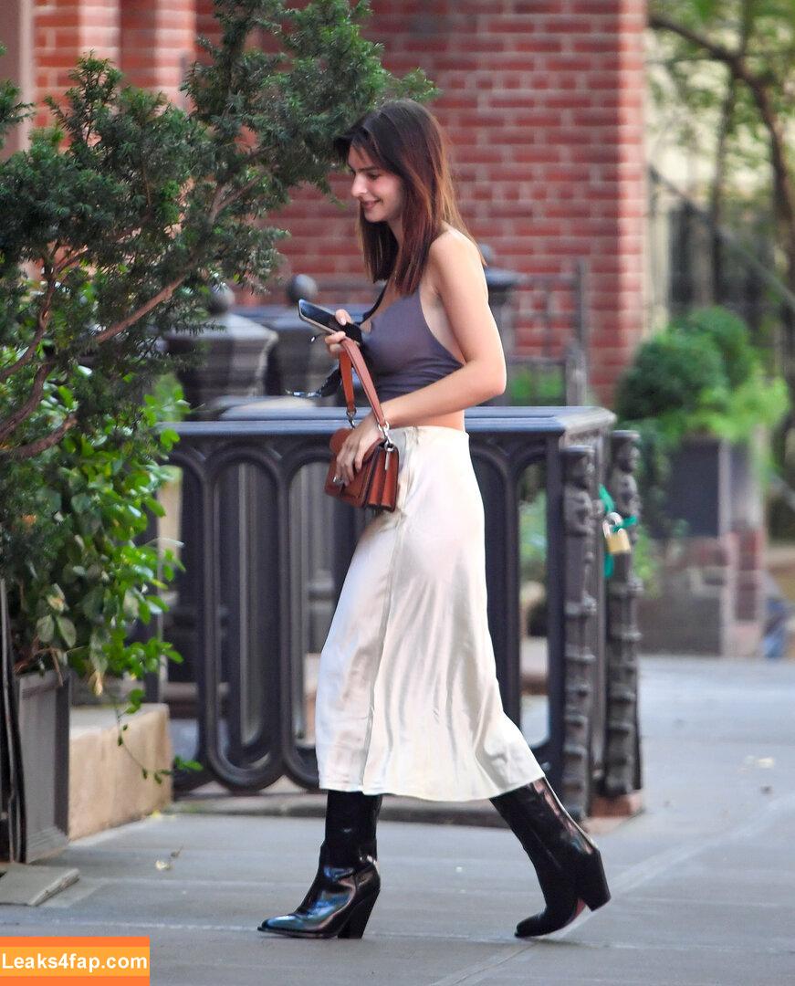 Emily Ratajkowski / emrata слитое фото фото #5174