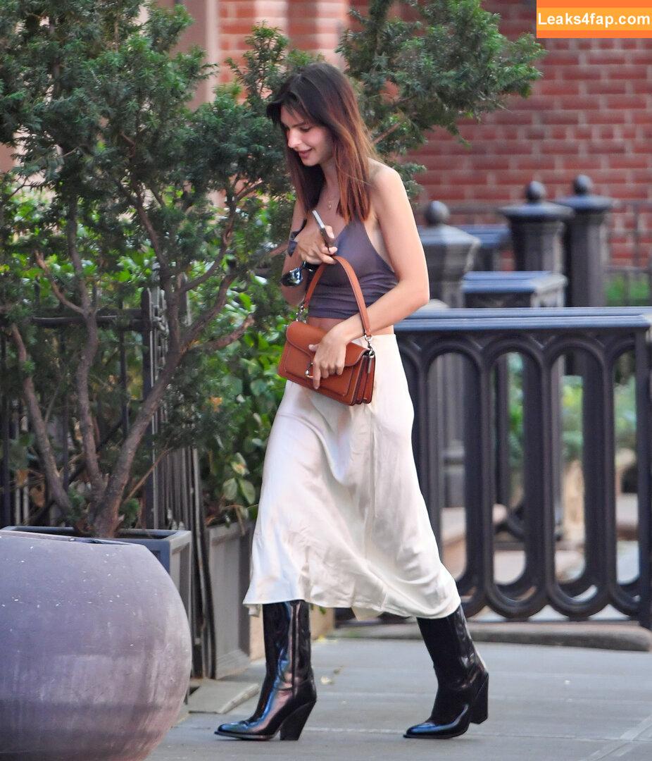 Emily Ratajkowski / emrata слитое фото фото #5176