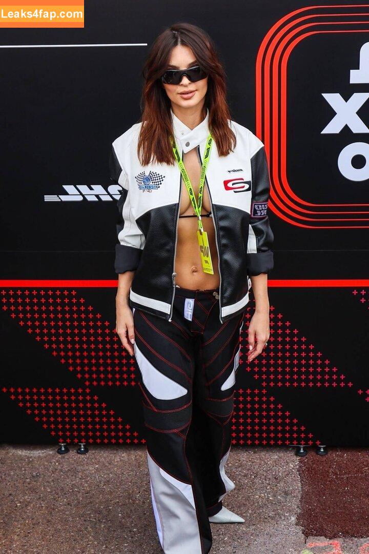 Emily Ratajkowski / emrata слитое фото фото #5305