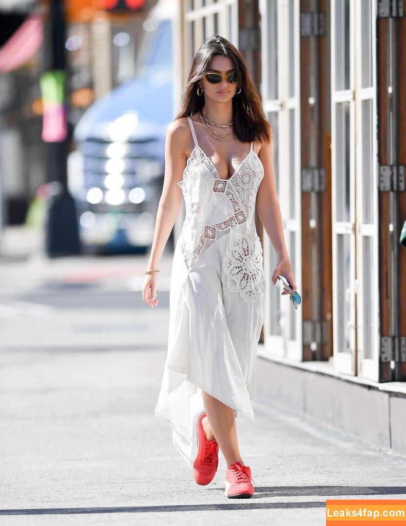 Emily Ratajkowski / emrata слитое фото фото #5330