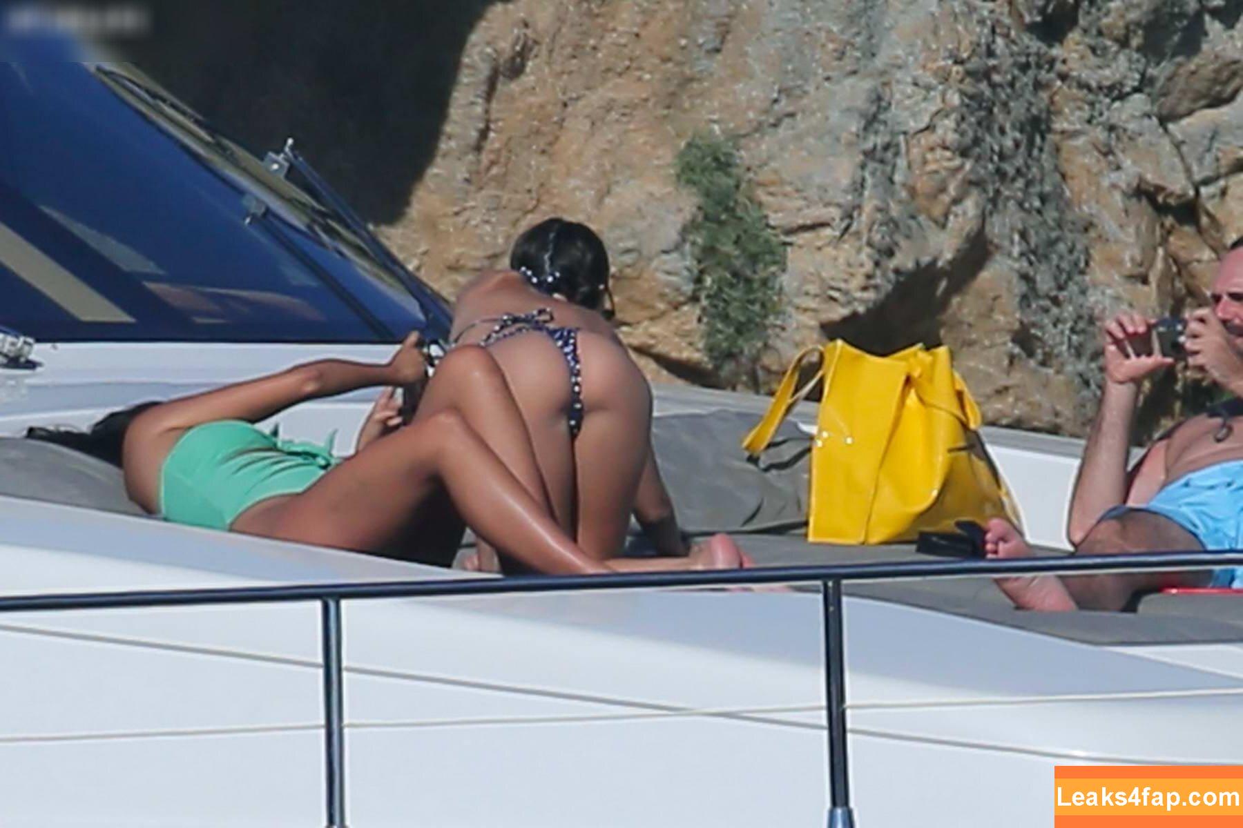 Emily Ratajkowski / emrata слитое фото фото #5764