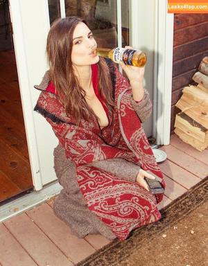 Emily Ratajkowski photo #5029