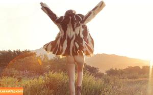 Emily Ratajkowski photo #5030