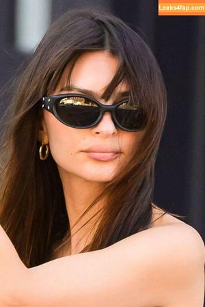 Emily Ratajkowski фото #5180