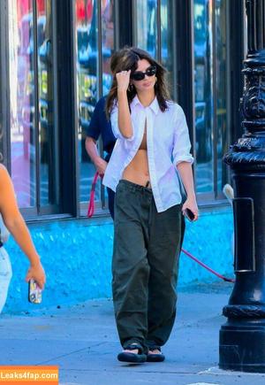 Emily Ratajkowski фото #5229