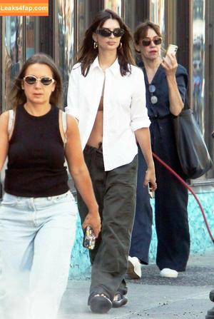 Emily Ratajkowski фото #5245