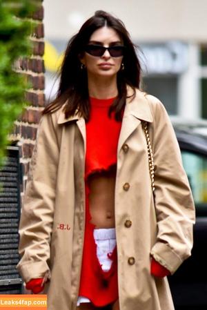 Emily Ratajkowski фото #5284