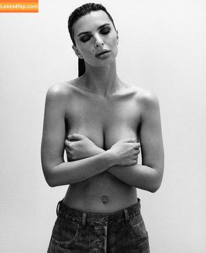 Emily Ratajkowski фото #5386