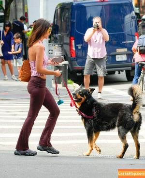 Emily Ratajkowski фото #5533