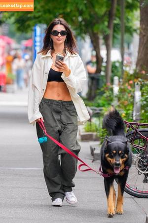 Emily Ratajkowski фото #5570