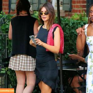 Emily Ratajkowski фото #5649