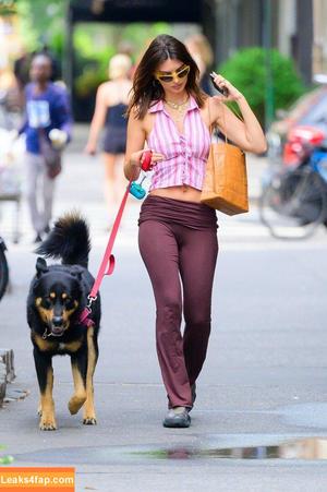 Emily Ratajkowski фото #5658