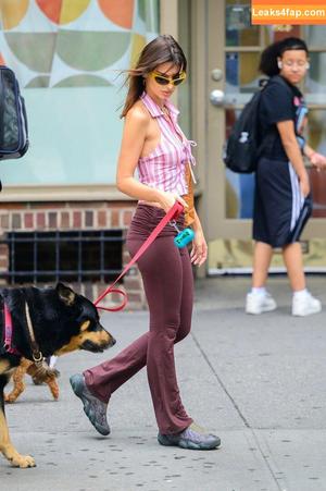 Emily Ratajkowski фото #5660