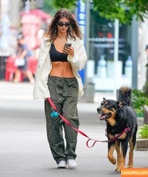 Emily Ratajkowski фото #5736