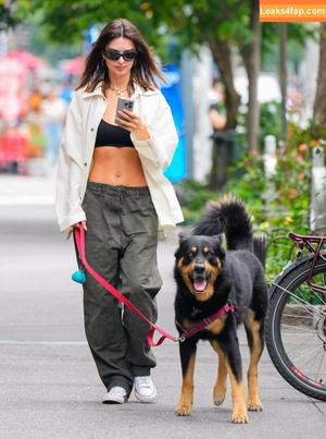 Emily Ratajkowski фото #5740