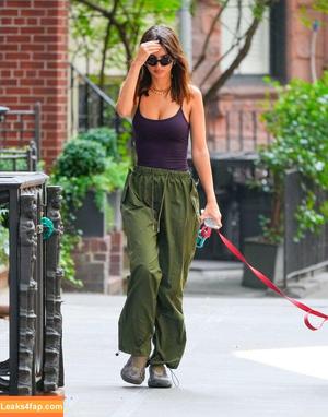 Emily Ratajkowski фото #5772