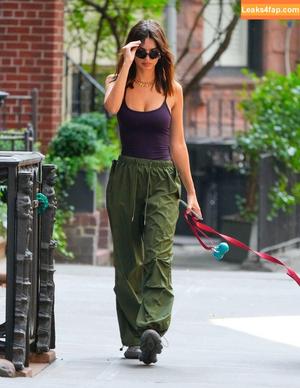 Emily Ratajkowski фото #5773