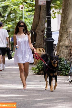 Emily Ratajkowski фото #5831