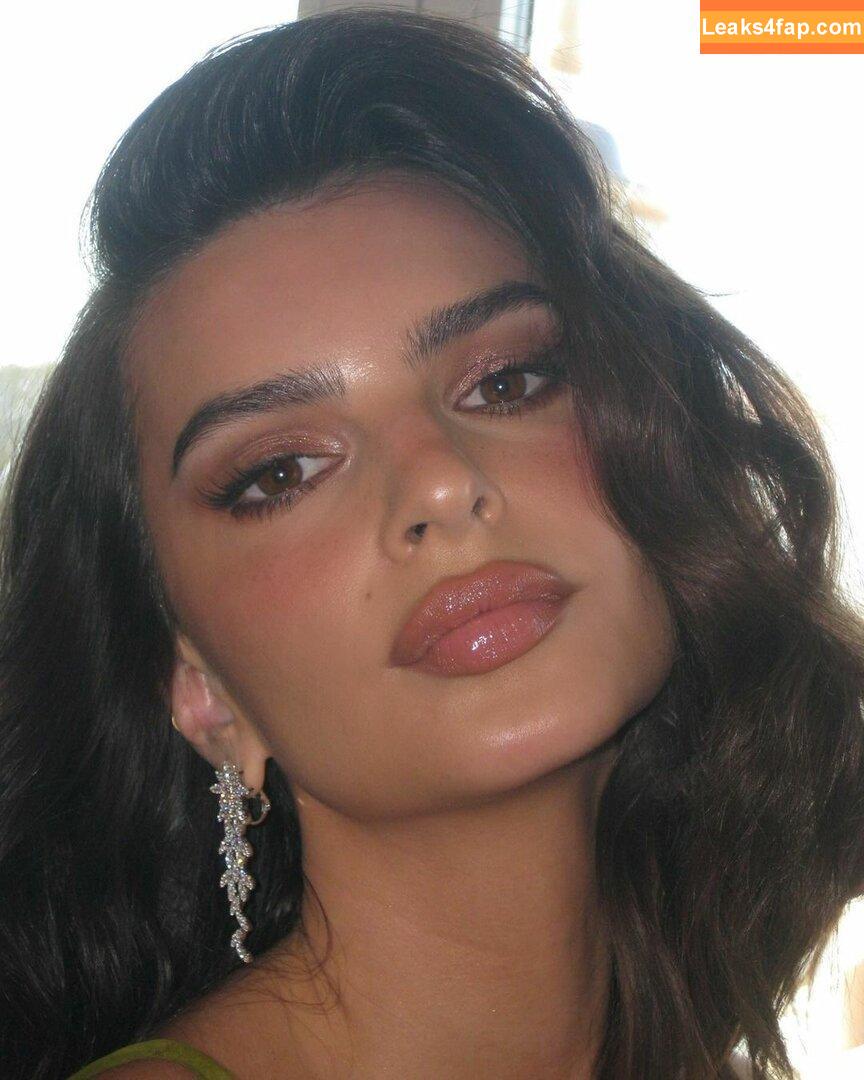 Emily Ratajkowski / emrata слитое фото фото #6017