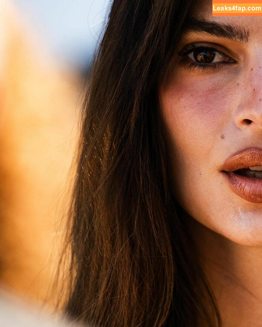 Emily Ratajkowski / emrata слитое фото фото #6058