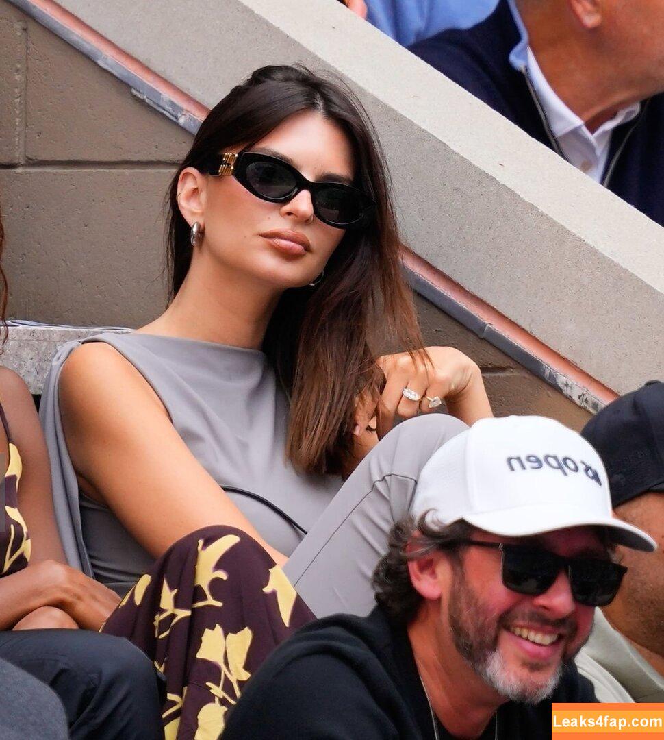 Emily Ratajkowski / emrata слитое фото фото #6066