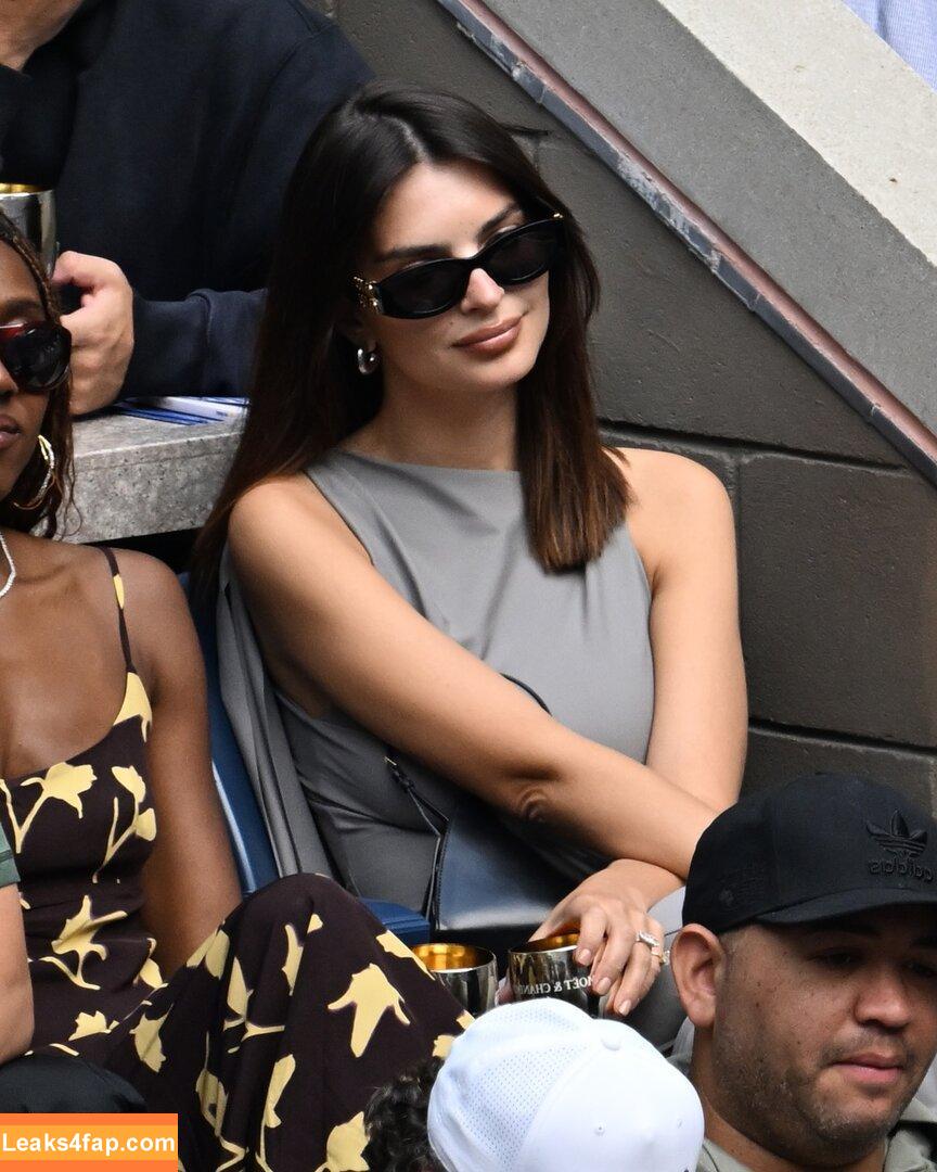 Emily Ratajkowski / emrata слитое фото фото #6078