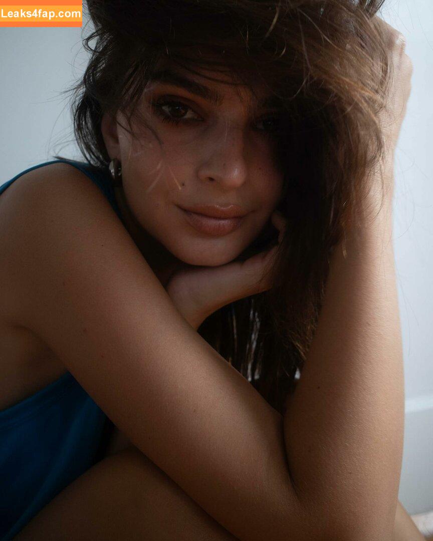 Emily Ratajkowski / emrata слитое фото фото #6092