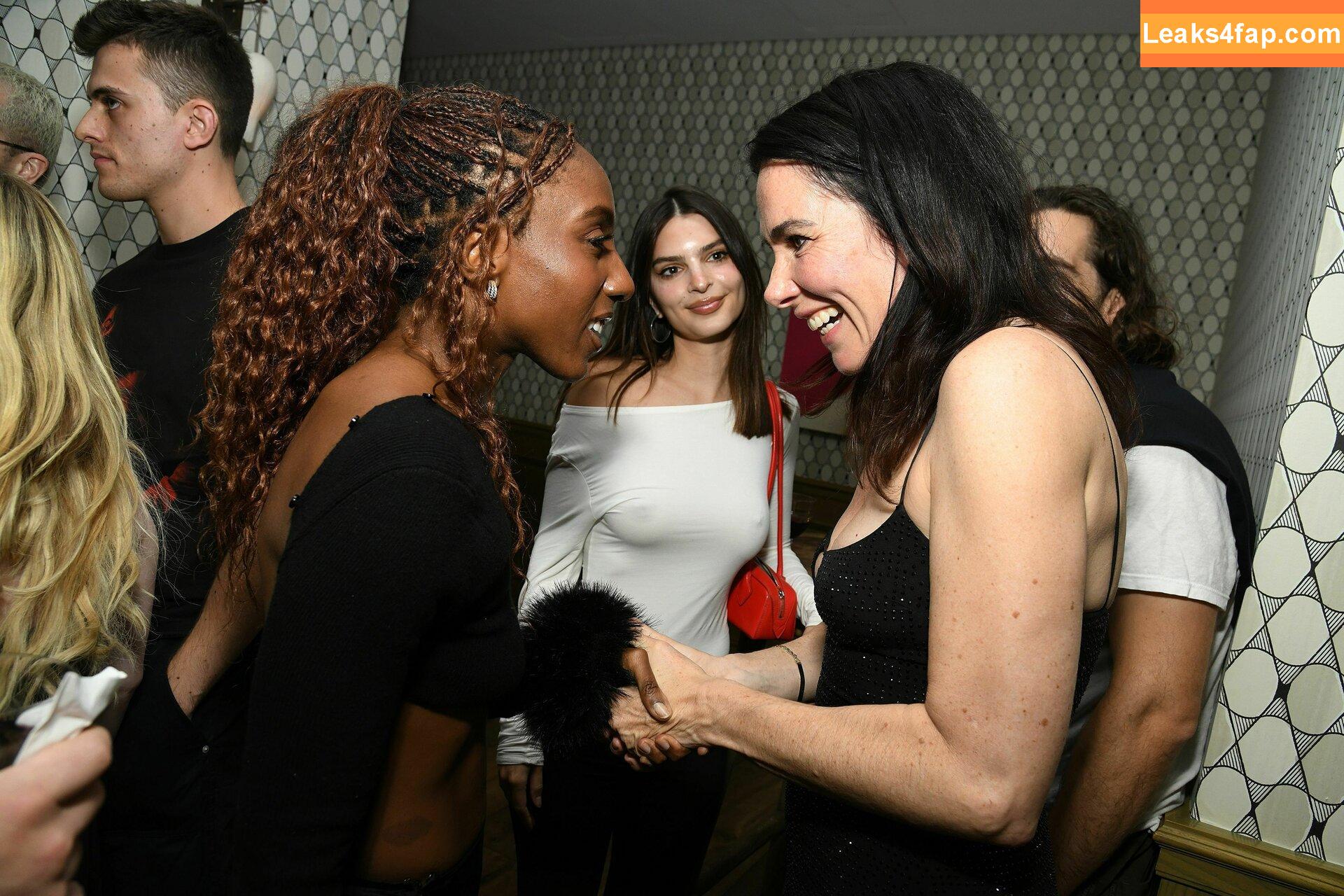 Emily Ratajkowski / emrata слитое фото фото #6155