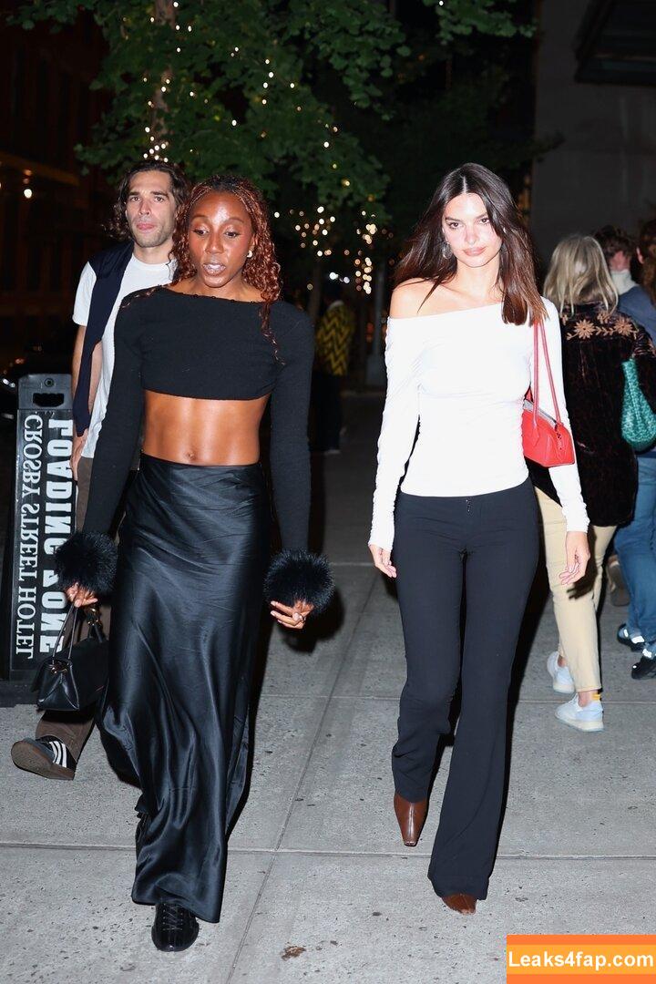 Emily Ratajkowski / emrata слитое фото фото #6160