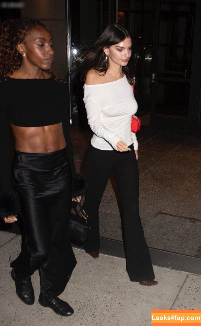 Emily Ratajkowski / emrata слитое фото фото #6171