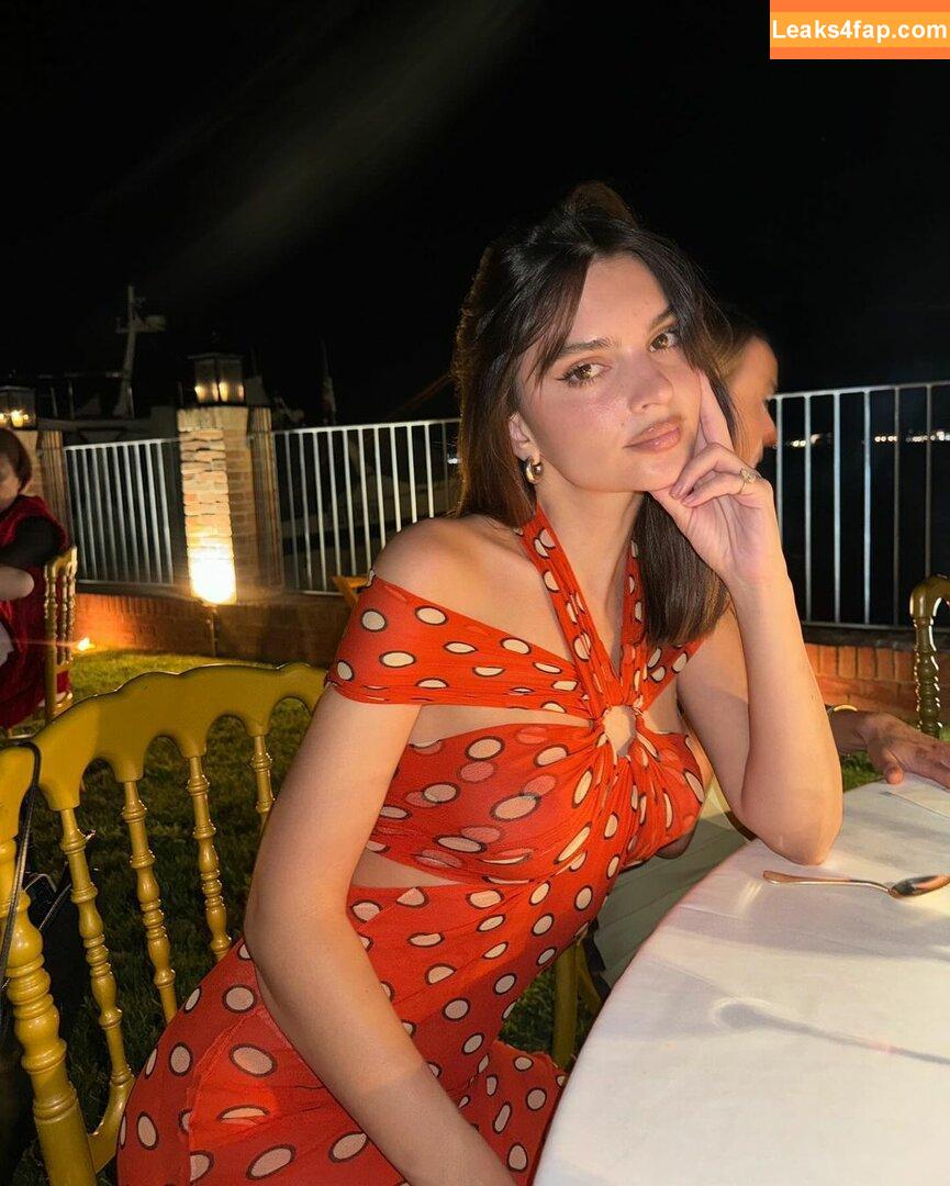 Emily Ratajkowski / emrata слитое фото фото #6325