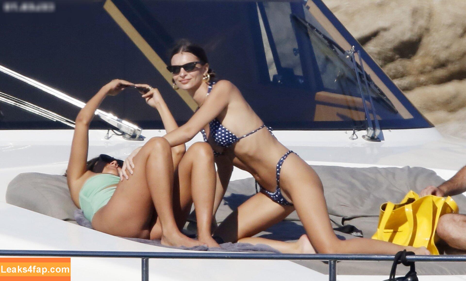Emily Ratajkowski / emrata leaked photo photo #6975