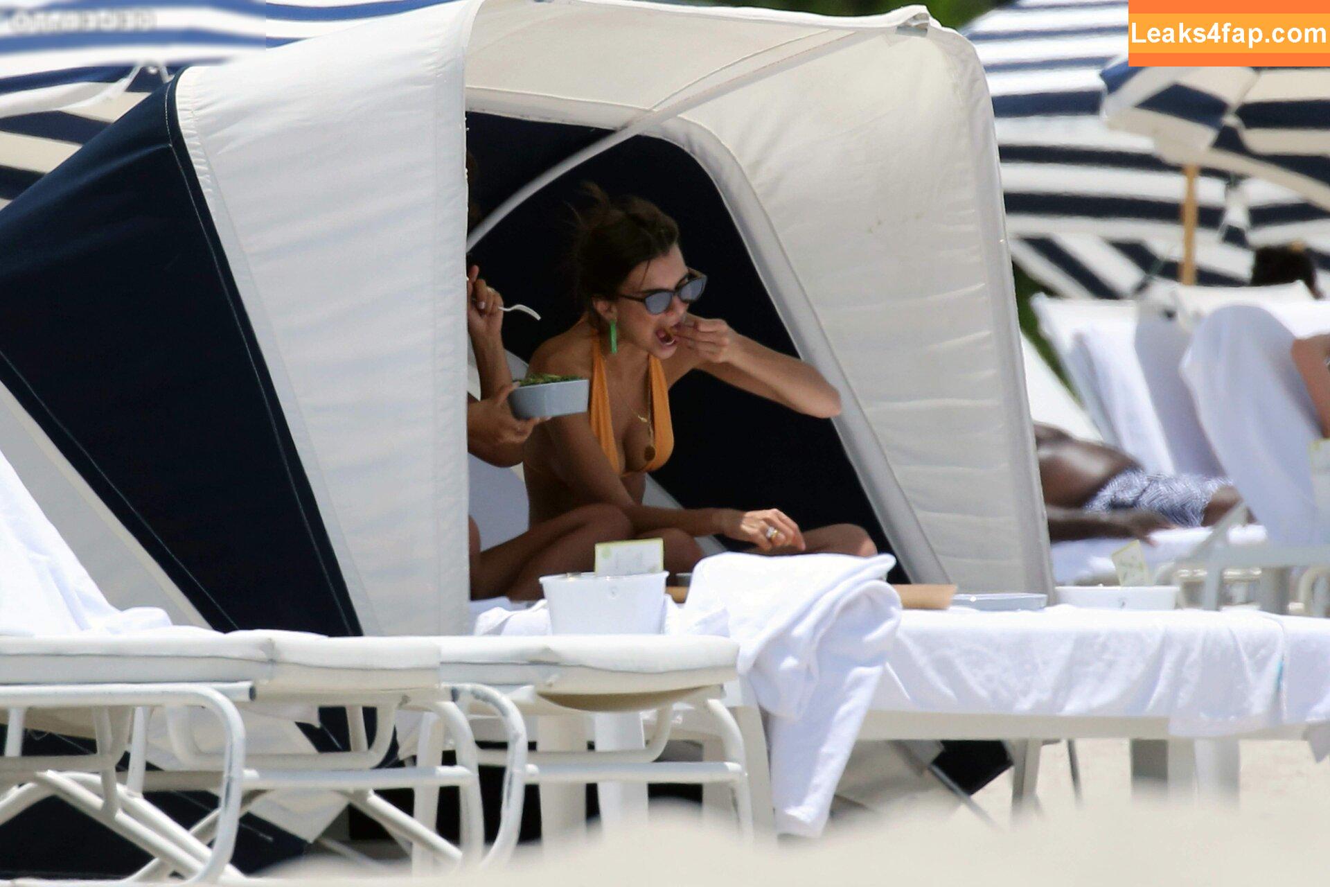 Emily Ratajkowski / emrata leaked photo photo #6992