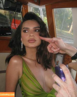 Emily Ratajkowski фото #6016