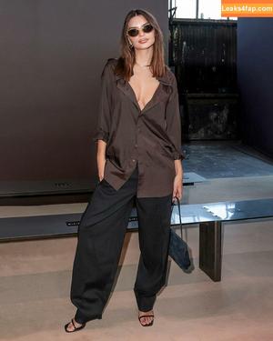 Emily Ratajkowski фото #6059