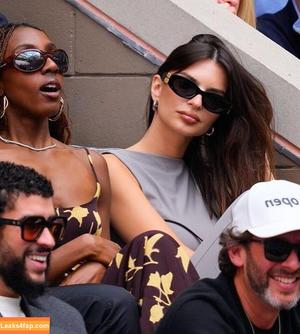 Emily Ratajkowski фото #6067