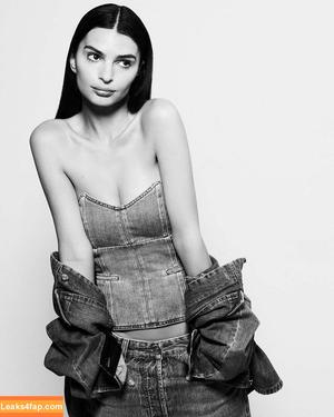 Emily Ratajkowski фото #6082