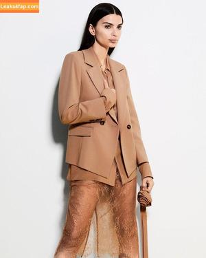 Emily Ratajkowski фото #6083