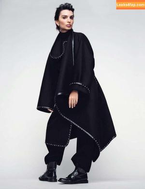 Emily Ratajkowski фото #6111