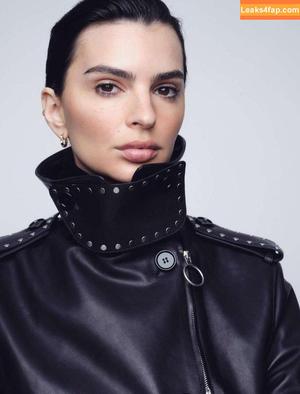 Emily Ratajkowski фото #6120