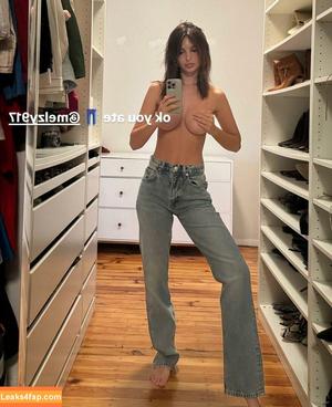 Emily Ratajkowski фото #6133