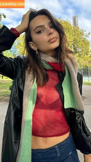 Emily Ratajkowski фото #6181