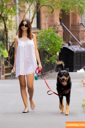 Emily Ratajkowski фото #6250