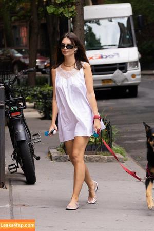 Emily Ratajkowski фото #6254